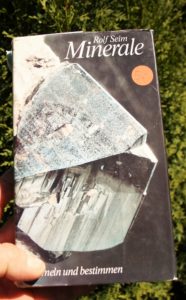 Mineralienbuch